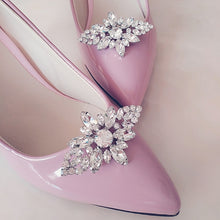 Load image into Gallery viewer, Daisy Shoe Clips