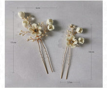 Load image into Gallery viewer, Camellia Comb/Hair Pins