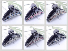 Load image into Gallery viewer, Leafy Hair Clip