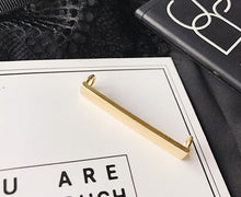 Load image into Gallery viewer, Iris Shoelace Decoration