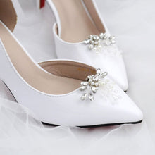 Load image into Gallery viewer, Daffodil Shoe Clips
